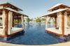 /images/products/9979/lrmdo_infinity_pool,_cabanas_and_swim_up_bar_03_mbr_thumbnail.jpg